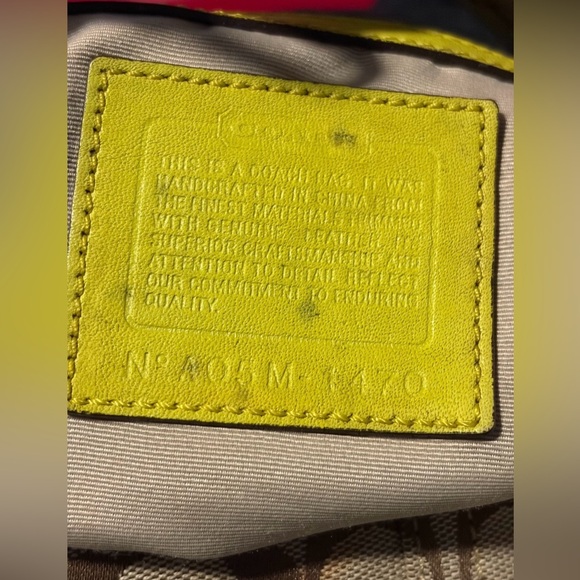 Coach 1470 limited edition signature studded hobo with lime green suede detail 🌺 - Picture 3 of 3